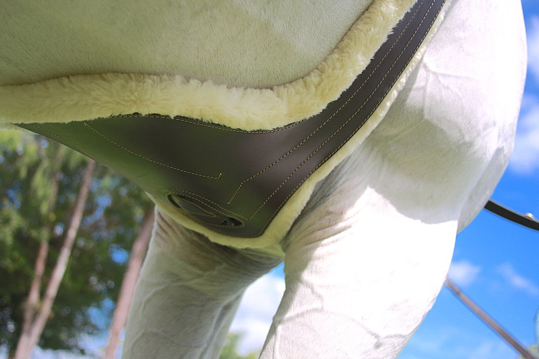 AVILA EQUESTRIAN BELLY GIRTH SHEEPSKIN BROWN