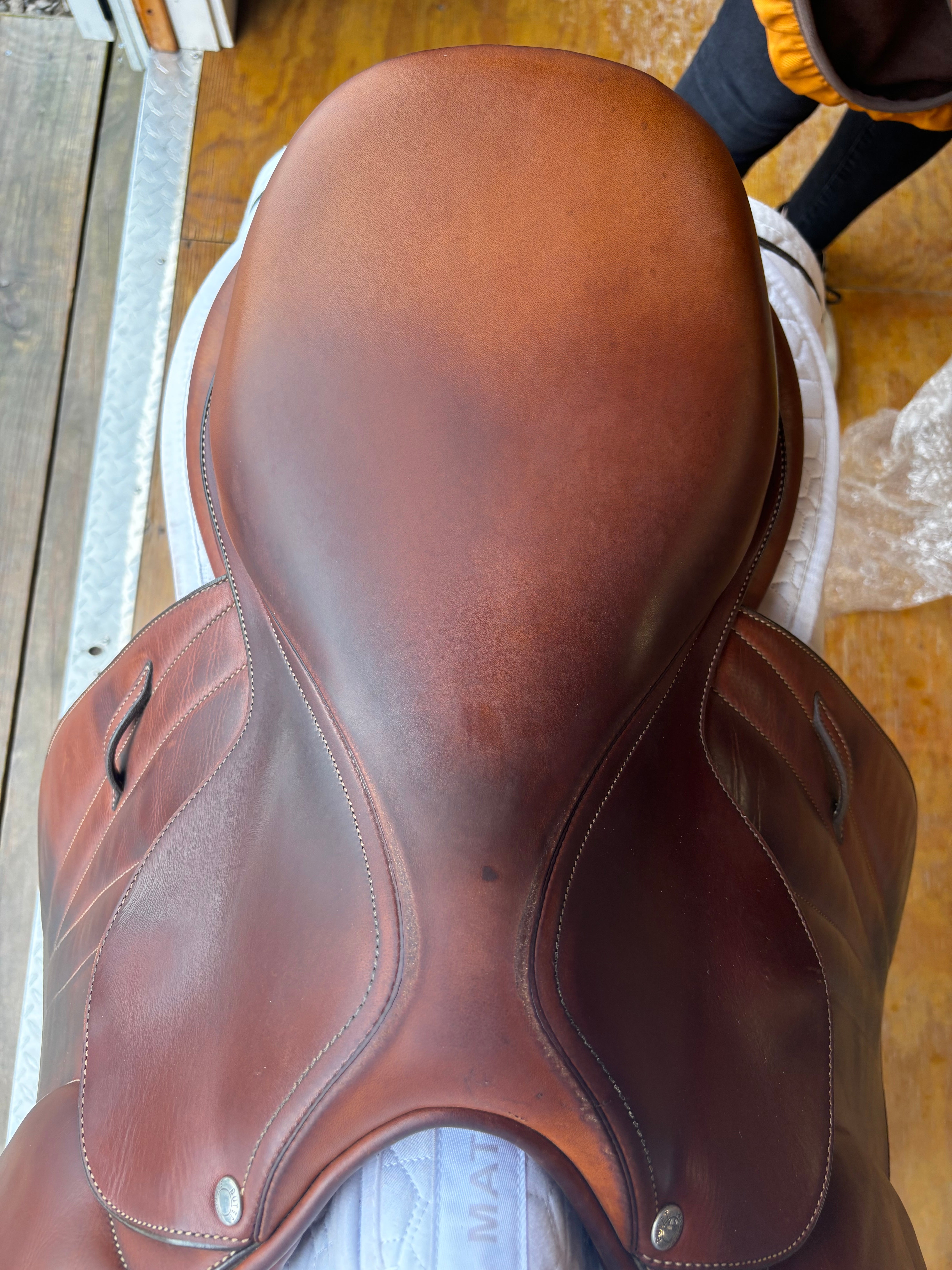 Butet used saddle 16” L - SEMI FLAT SEAT