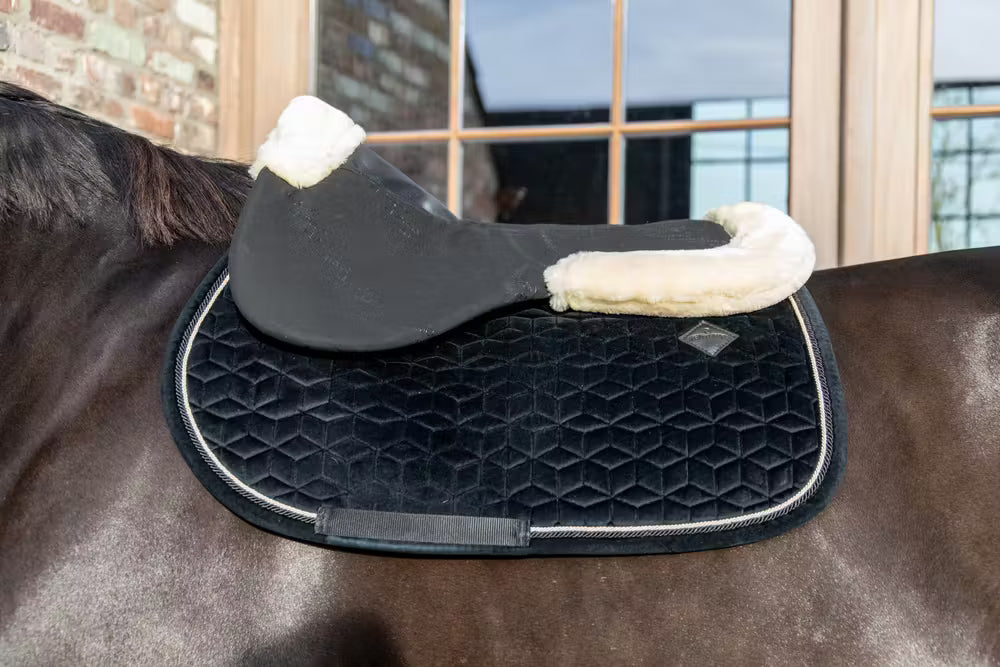 Kentucky Half Pad Impact Equalizer Sheepskin Black