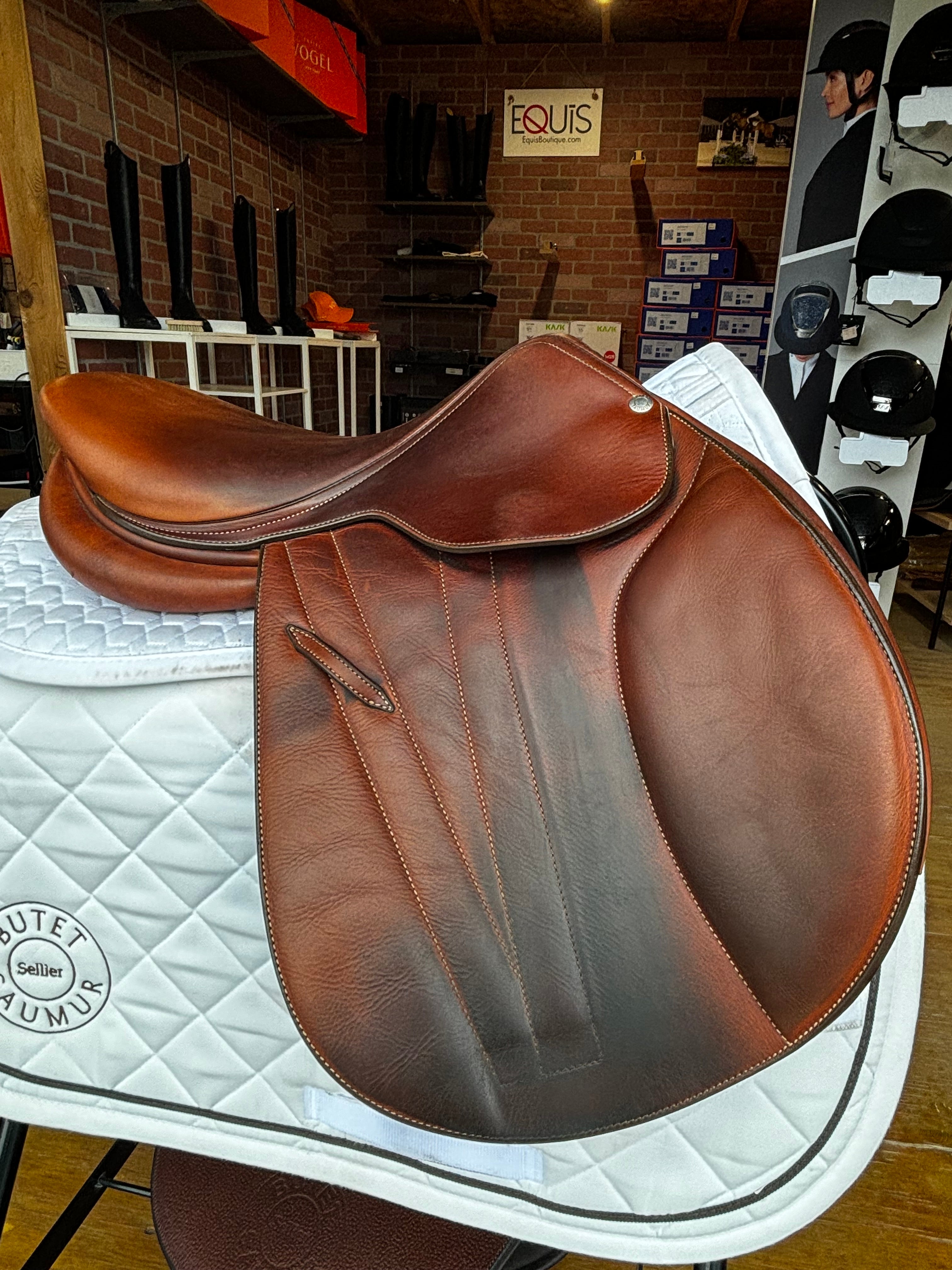 Butet used saddle 16” L - SEMI FLAT SEAT