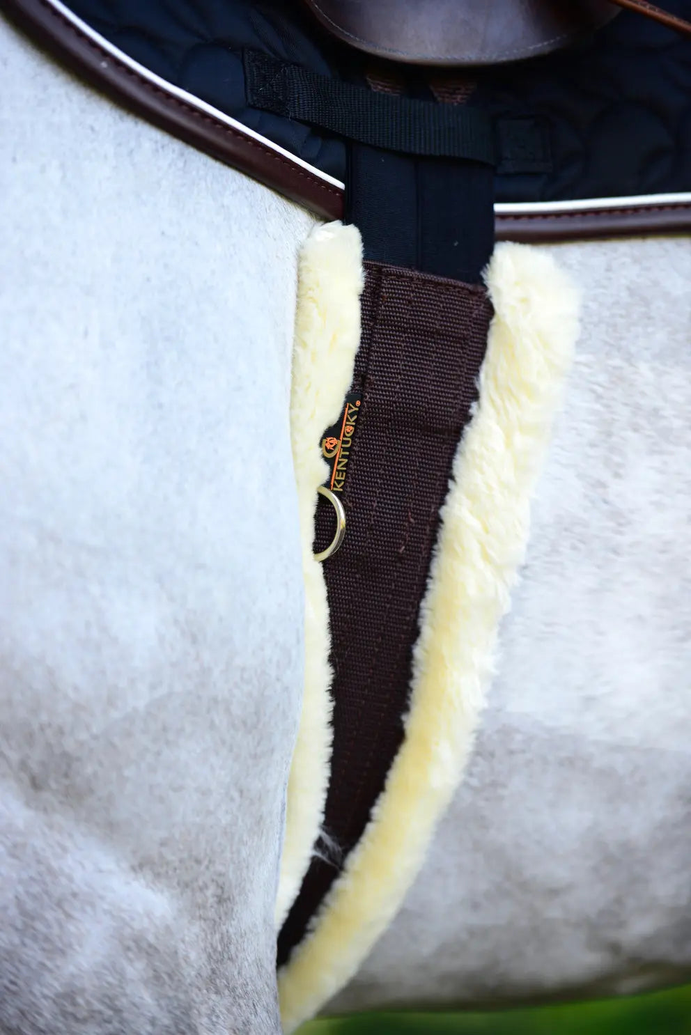 KENTUCKY HORSEWEAR Nylon Sheepskin Girth image 3