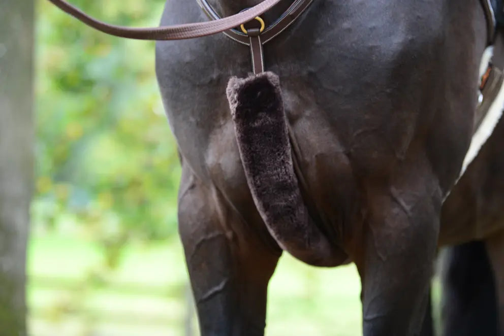 KENTUCKY HORSEWEAR Sheepskin Breastplate Cover image 2